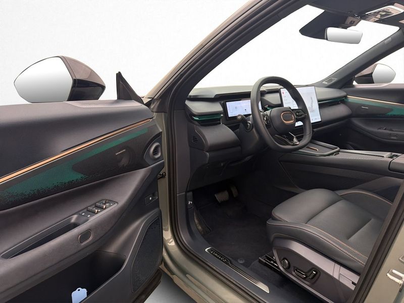 Lynk & Co 08 bild 11