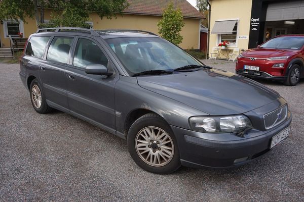 Volvo V70 2.4 Business Drag/ M-värmare/ Nybes - 2004