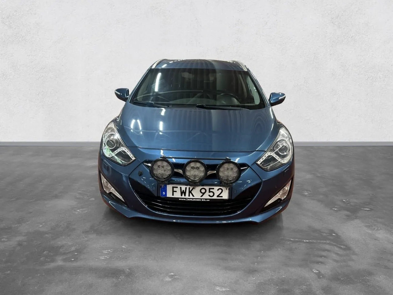 Vehicle image 7