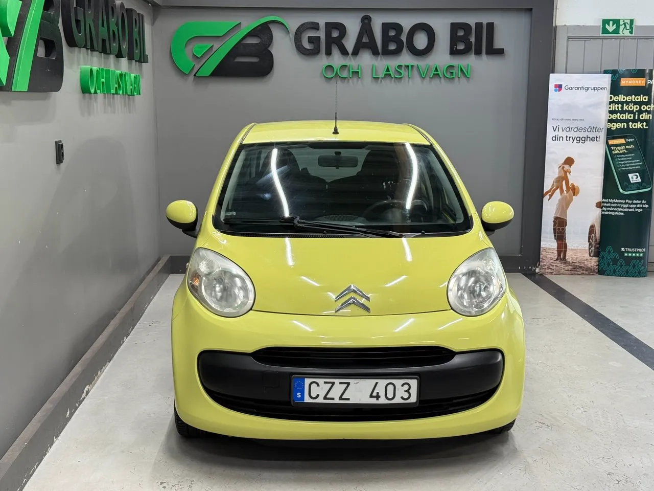 Vehicle image 3