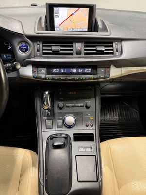 Lexus CT bild 17
