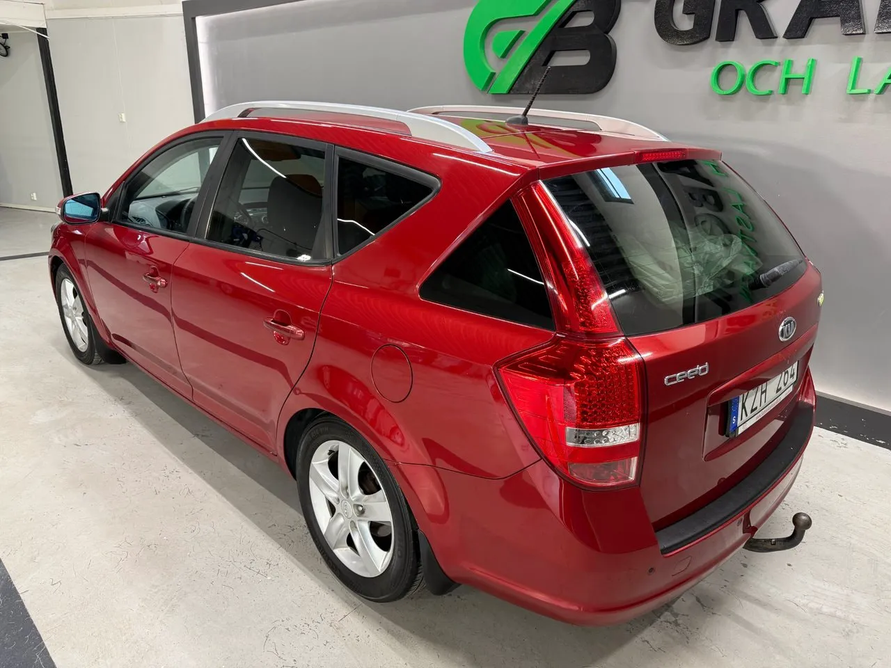 Vehicle image 2