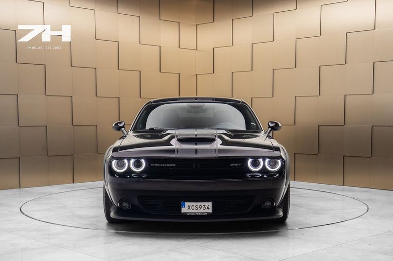 Dodge Challenger bild 8