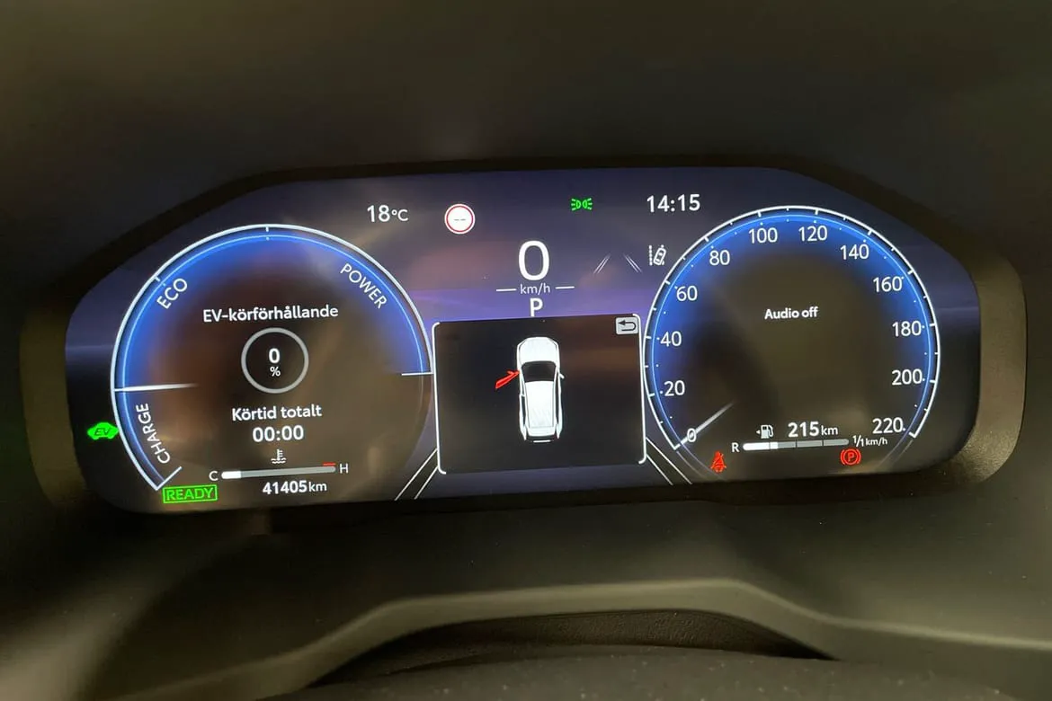Vehicle image 15