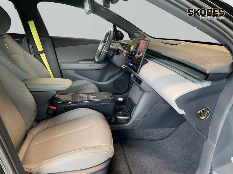 Lynk & Co 02 bild 11