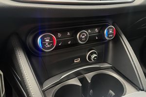 Alfa Romeo Stelvio bild 16