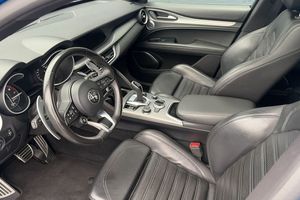 Alfa Romeo Stelvio bild 11