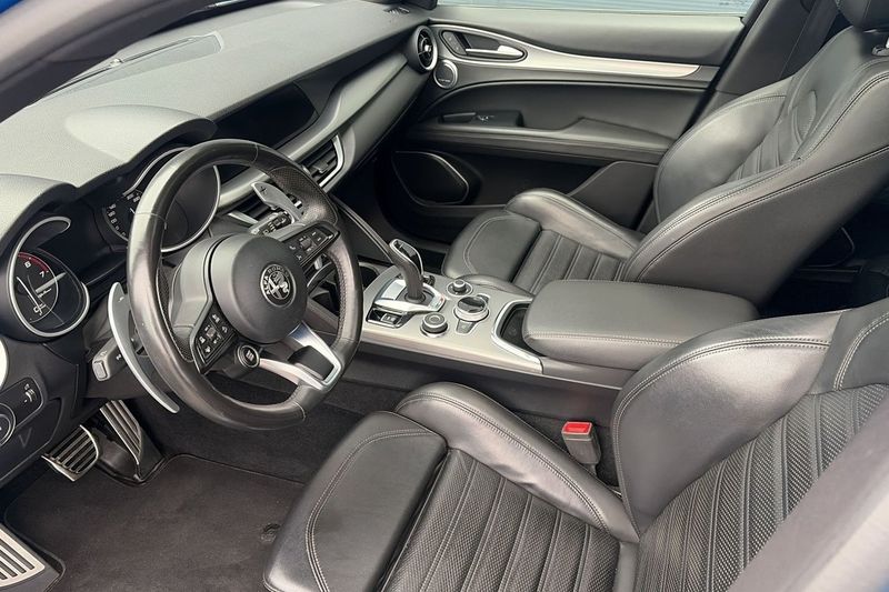 Alfa Romeo Stelvio bild 11