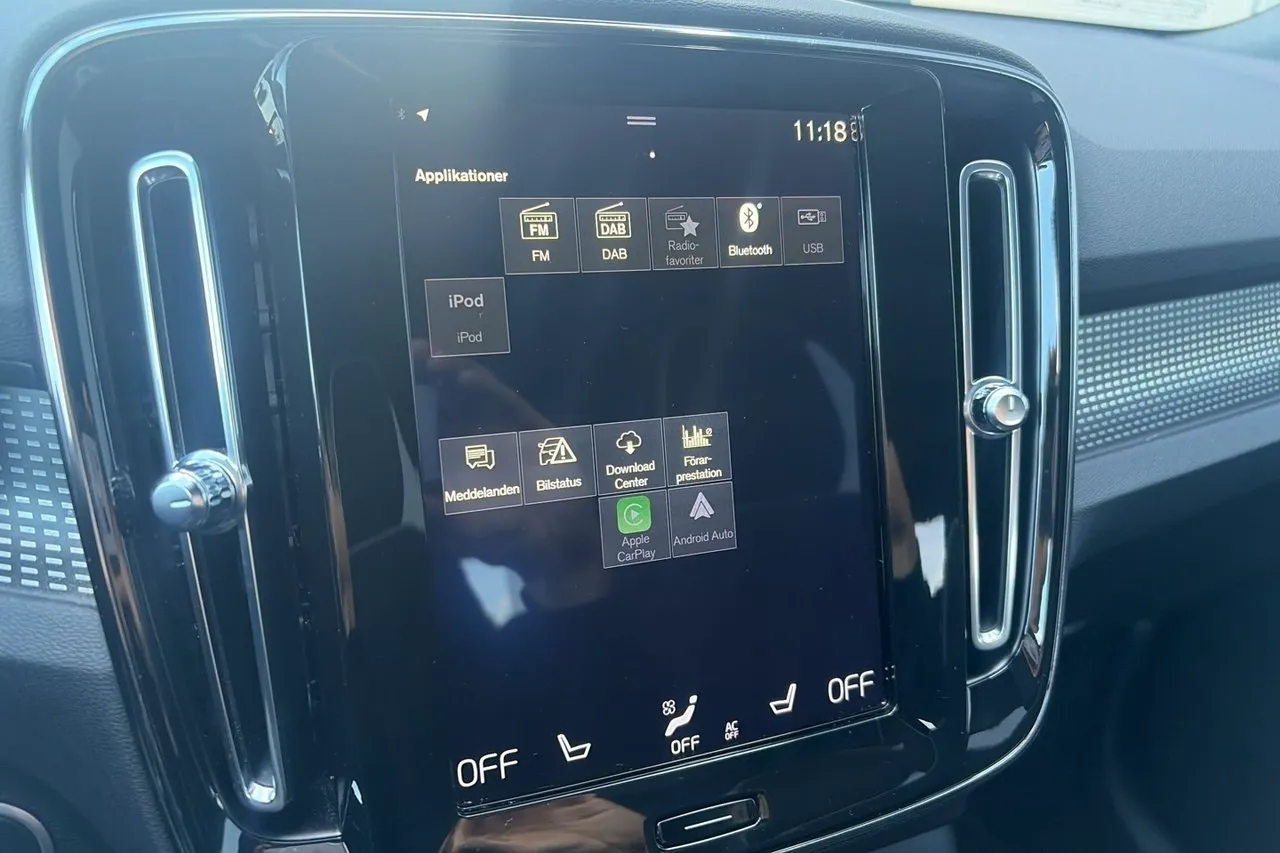 Vehicle image 18