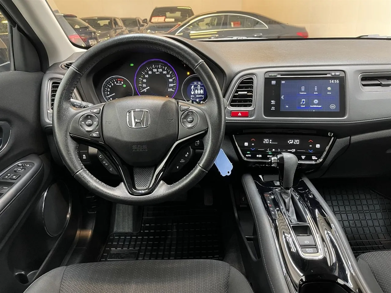 Vehicle image 6