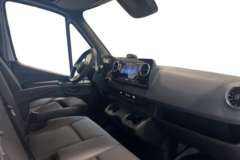 Mercedes Sprinter bild 17