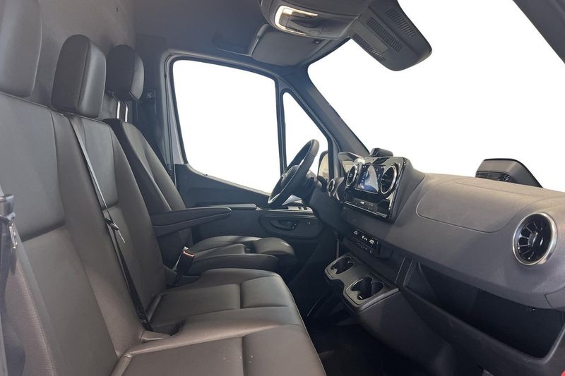 Mercedes Sprinter bild 8