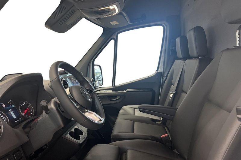 Mercedes Sprinter bild 7