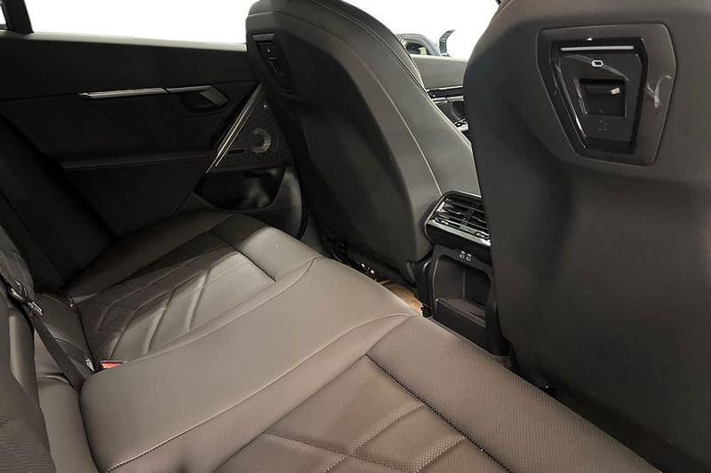 BMW 530 bild 7