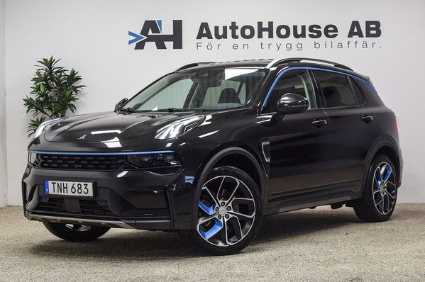 Lynk & Co 01 PHEV DCT 261hk Panorama Carplay Kamera Navi - 2021