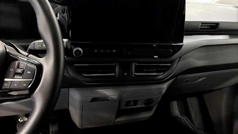 Ford Tourneo Custom bild 12