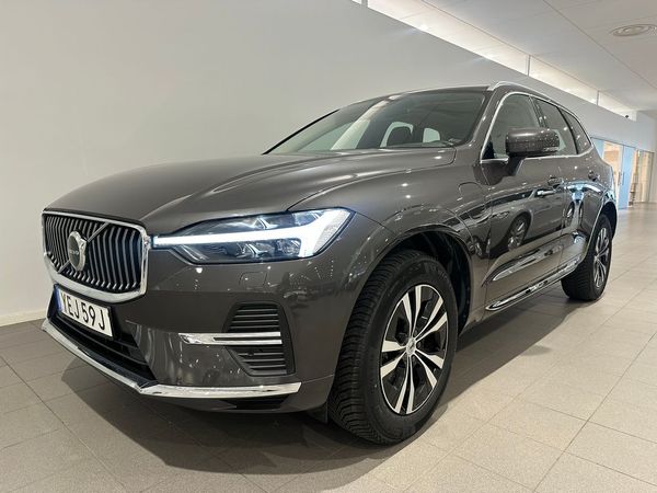 Volvo XC60 Recharge T6 Core Edition / Panoramatak / Dragkrok / Backkamera / Navigation / - 2024