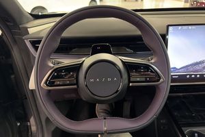 Mazda CX-6e bild 11