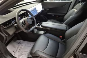 Mazda CX-6e bild 6
