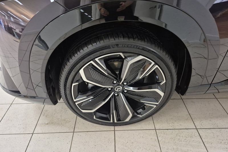 Mazda CX-6e bild 10