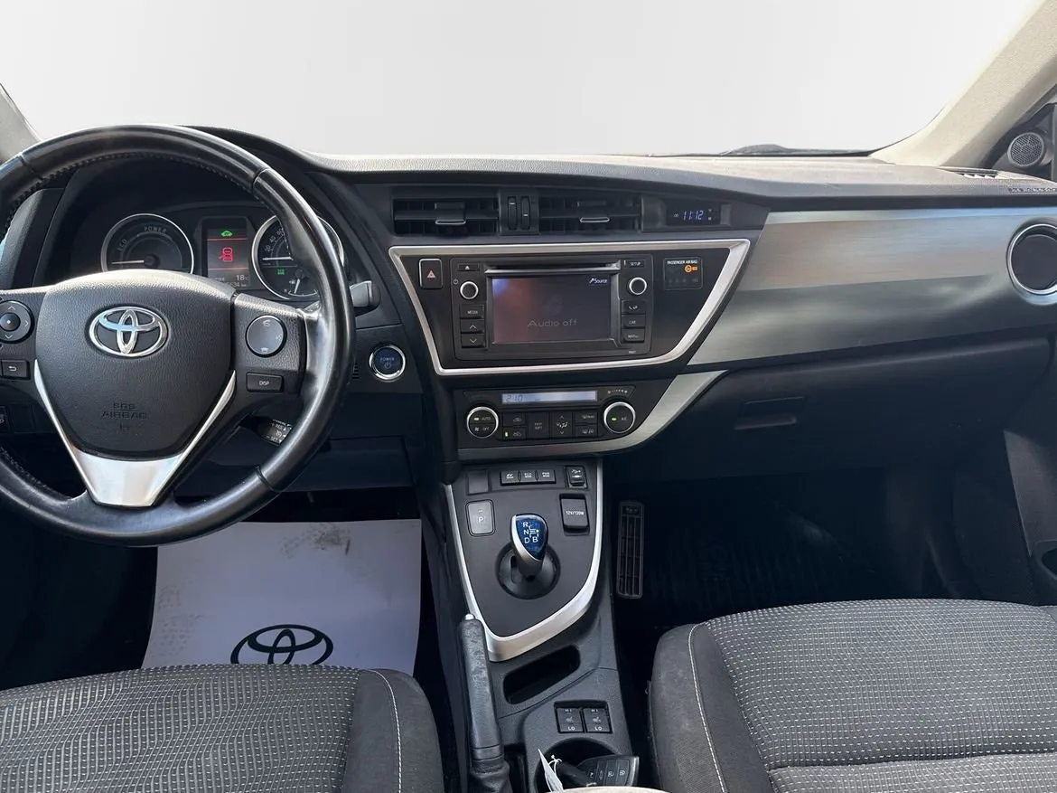 Vehicle image 7