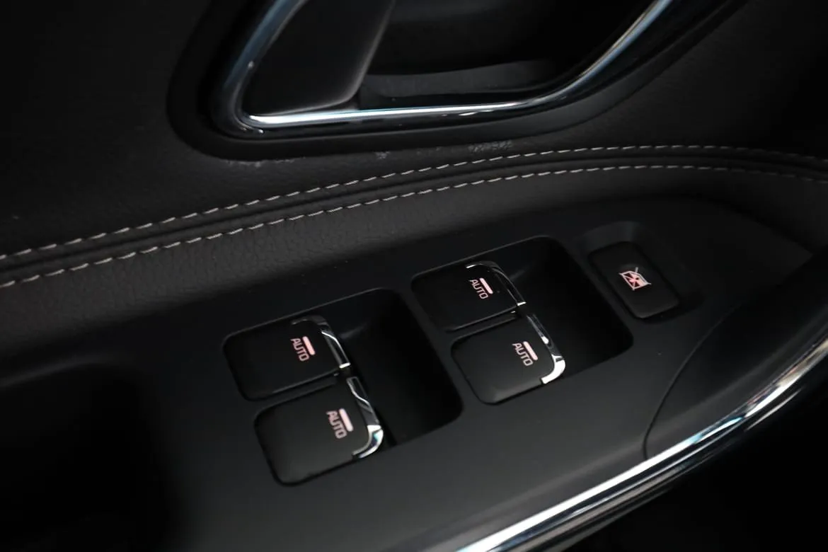 Vehicle image 33