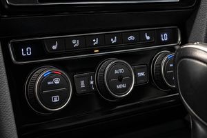 Volkswagen Passat bild 18