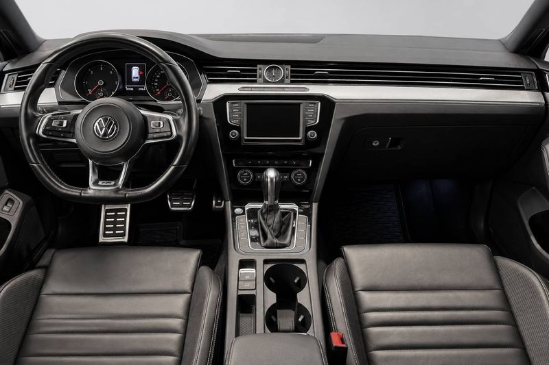 Volkswagen Passat bild 16