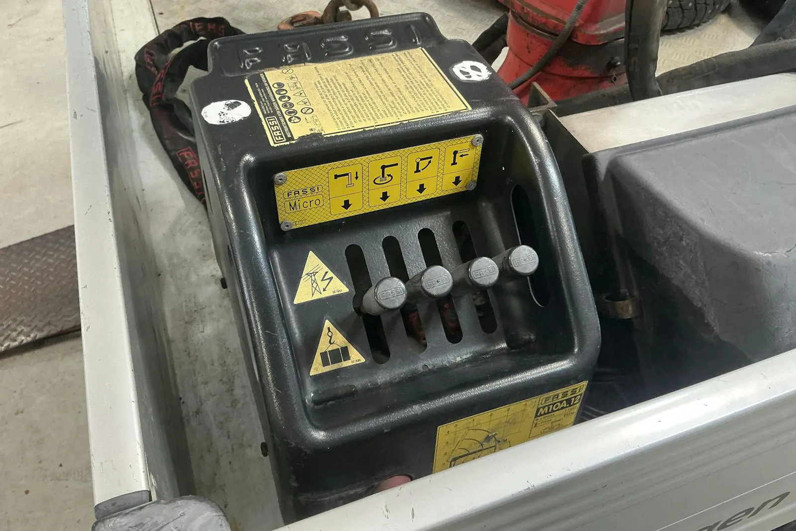 Vehicle image 11