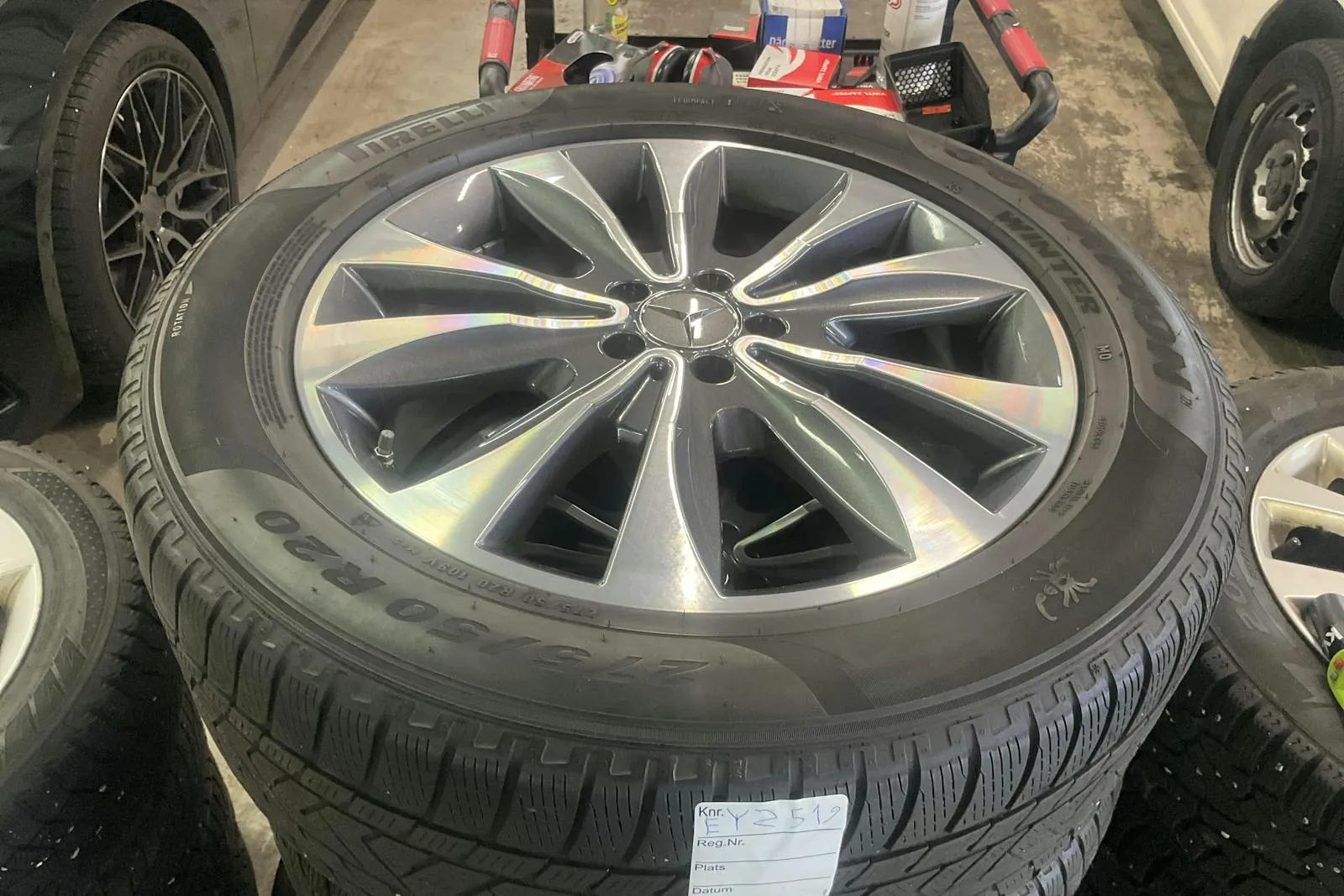 Vehicle image 20