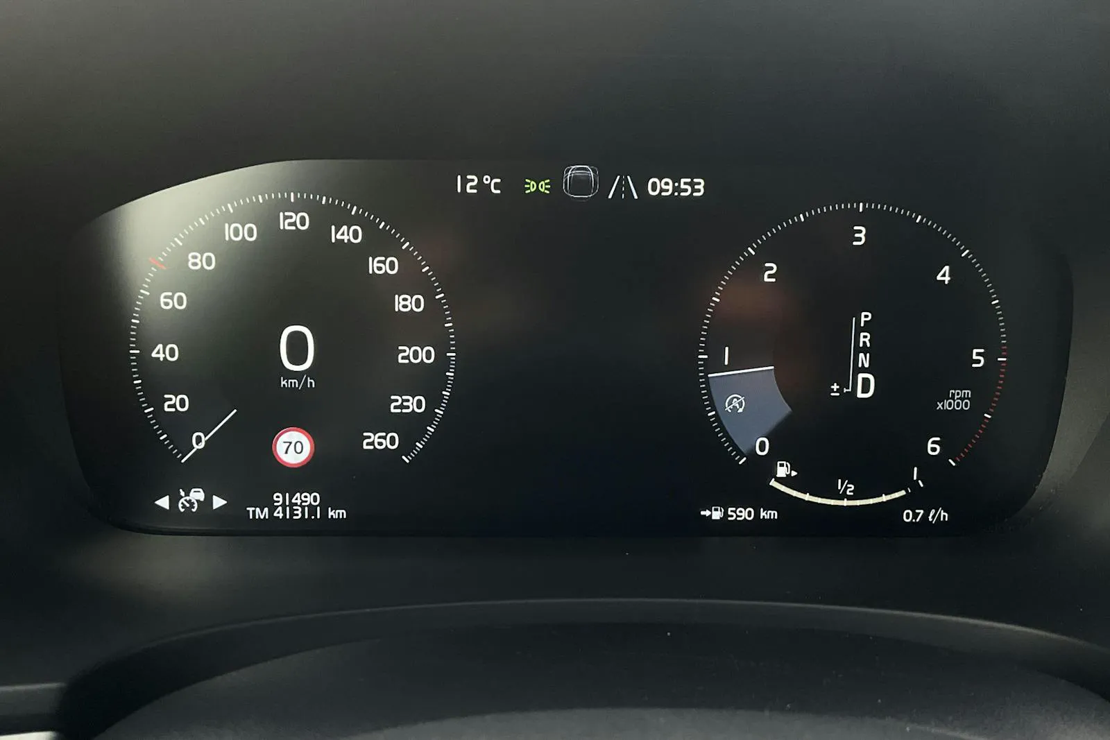 Vehicle image 9