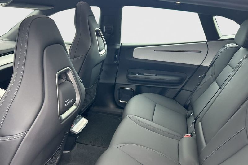 Polestar 4 bild 12