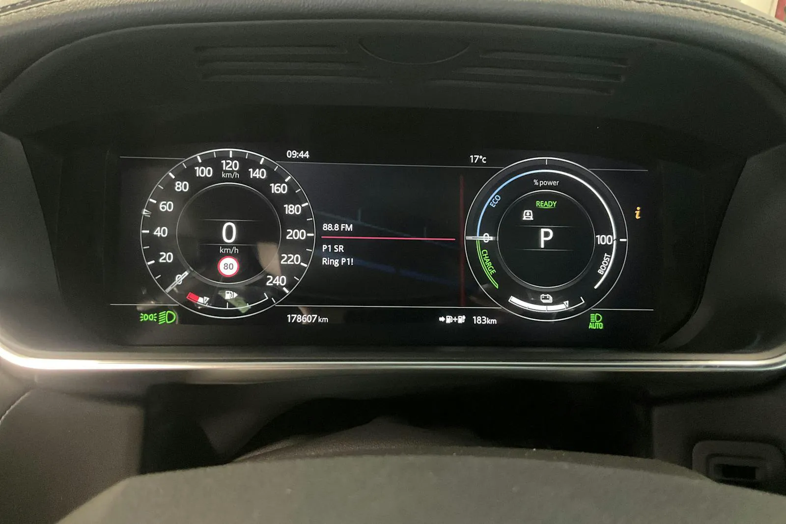 Vehicle image 9