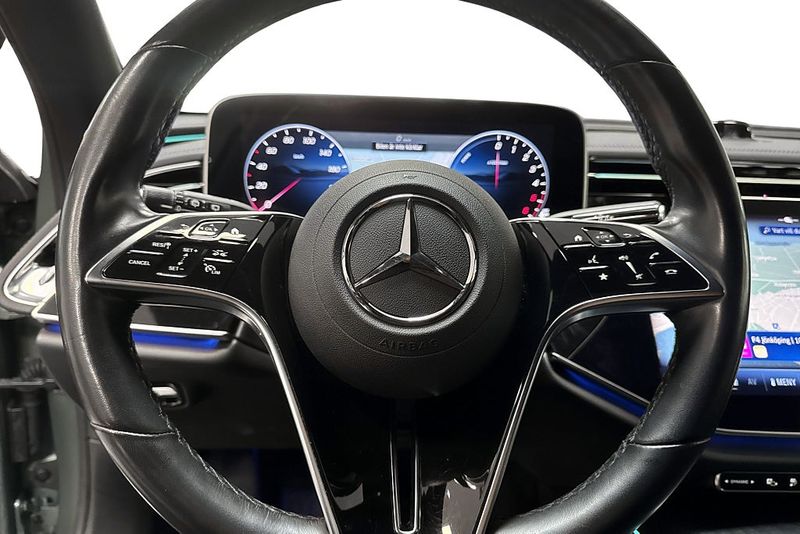 Mercedes E300 bild 6