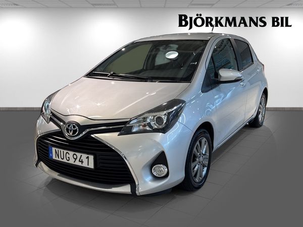 Toyota Yaris 1.3 99HK S & V-hjul - 2015