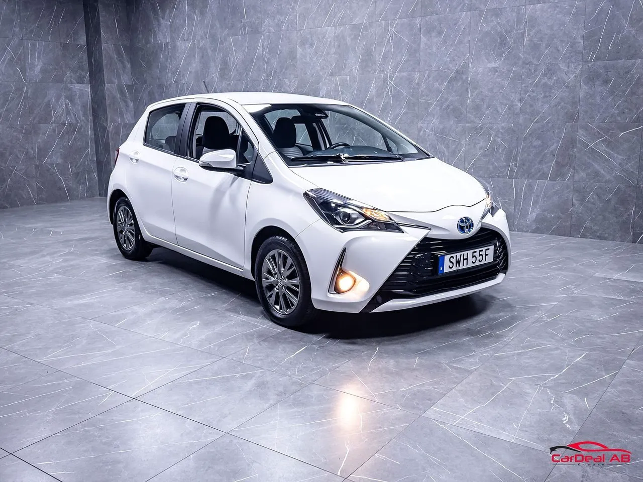 Vehicle image 8