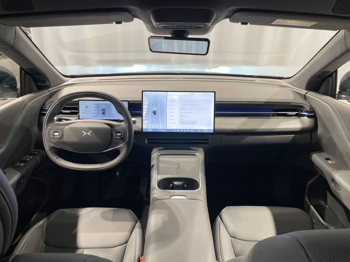 Vehicle image 21
