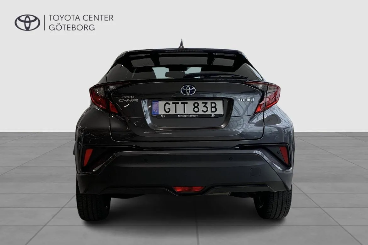 Vehicle image 8
