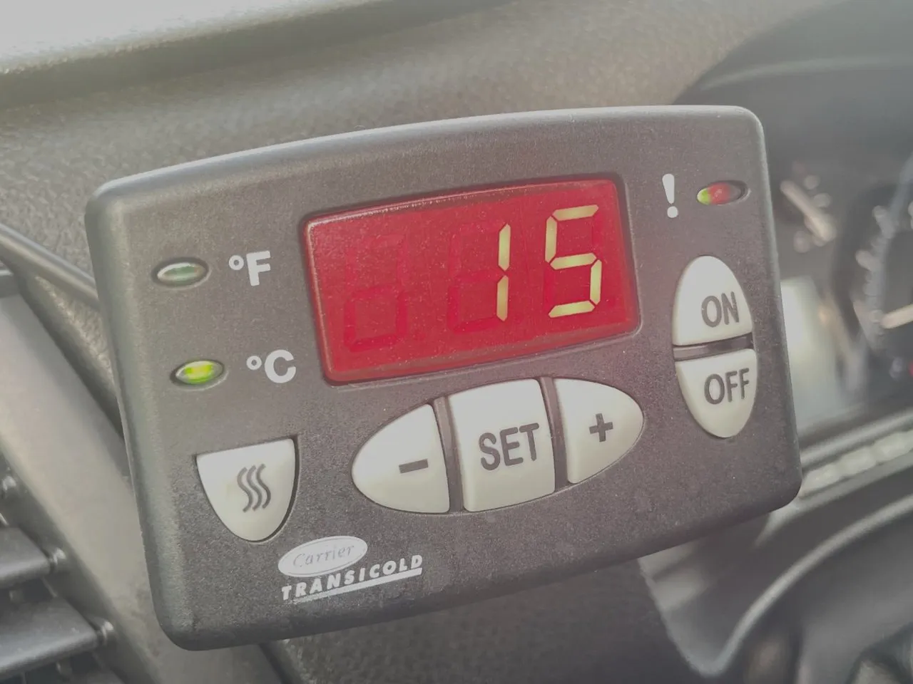 Vehicle image 33