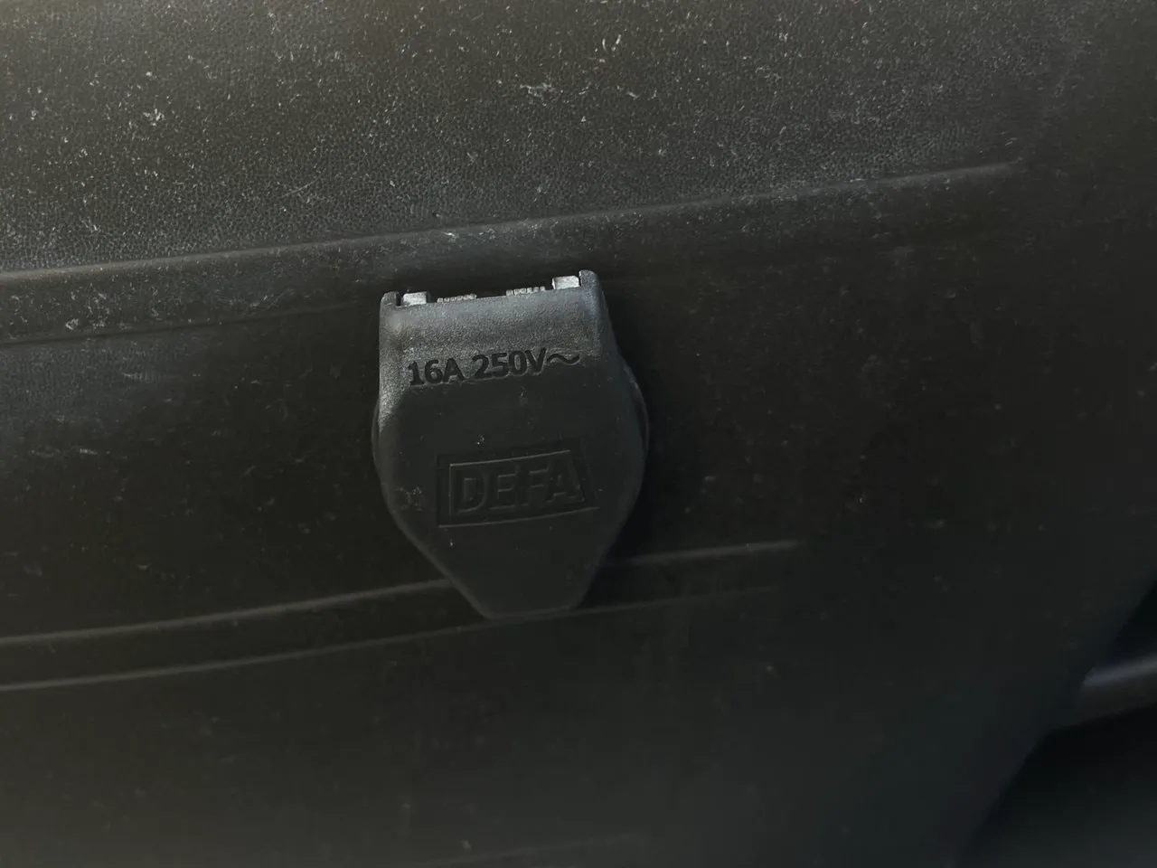 Vehicle image 34