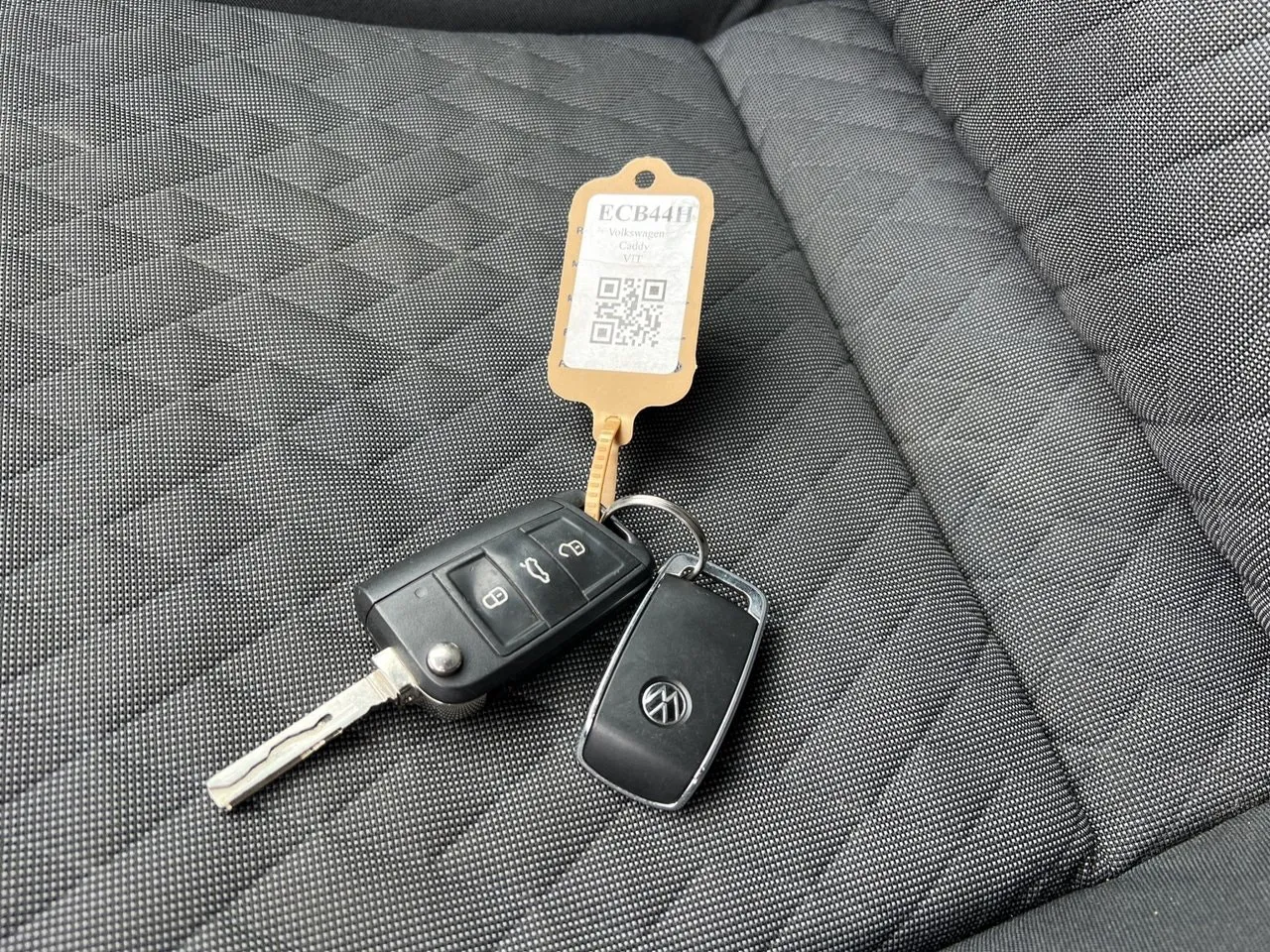 Vehicle image 24