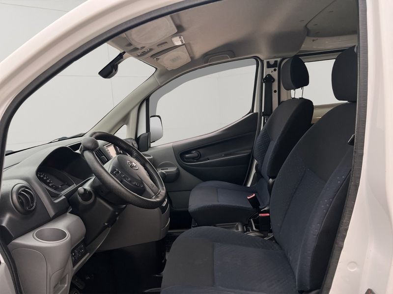 Nissan NV200 bild 14