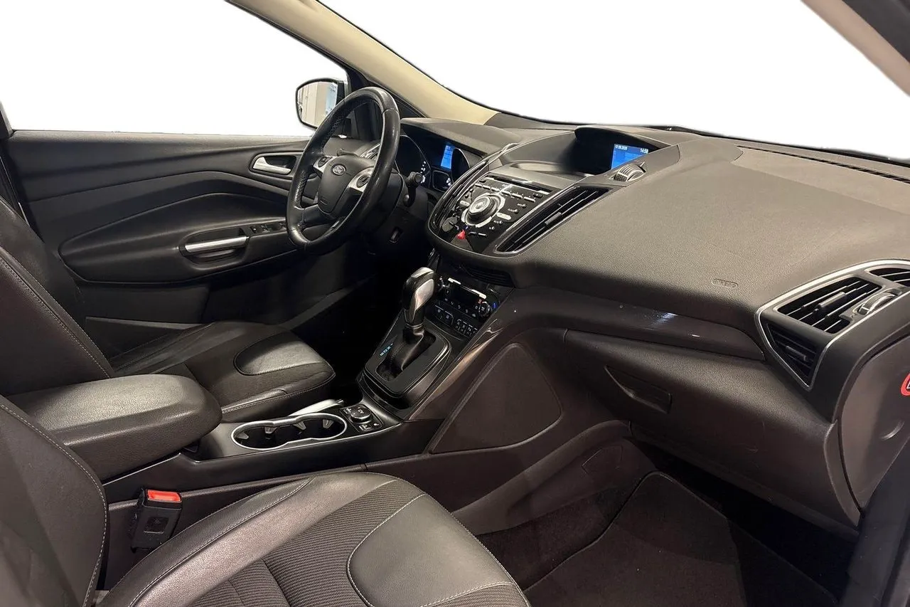 Vehicle image 18