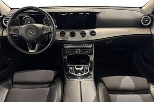 Mercedes E220 bild 8