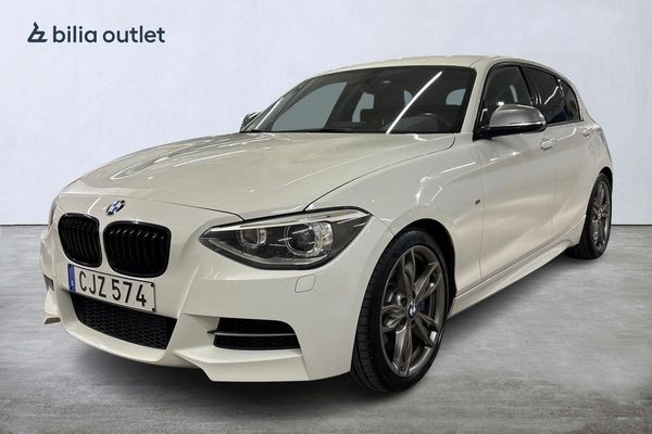 BMW M135 i xDrive 320hk / M Sport / 2-Ägare / Navigation / H/K - 2014