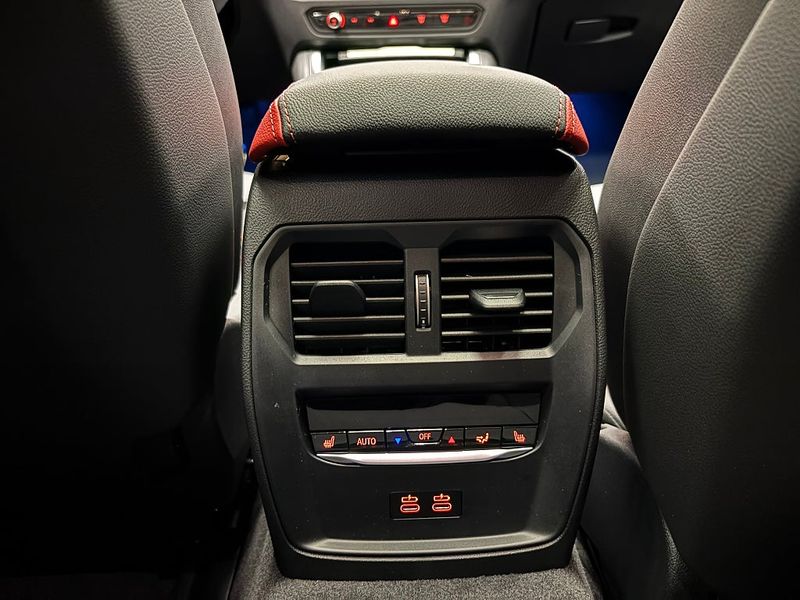 BMW i4 bild 19