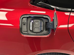 BMW i4 bild 14