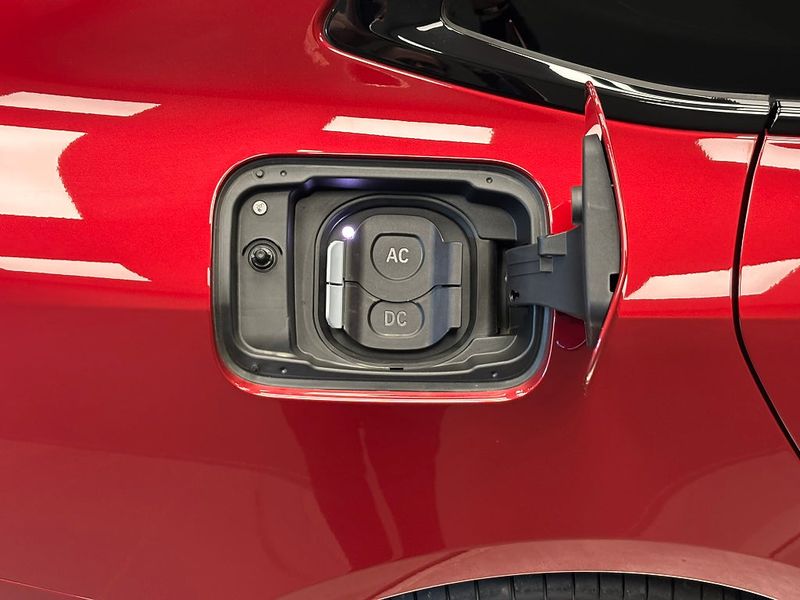 BMW i4 bild 14