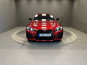 BMW i4 bild 8