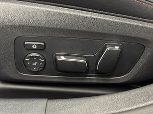 BMW i4 bild 23
